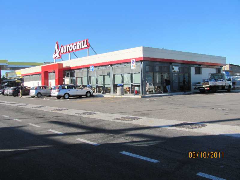 14-Autogrill Strutture in carpenteria metallica -.JPG